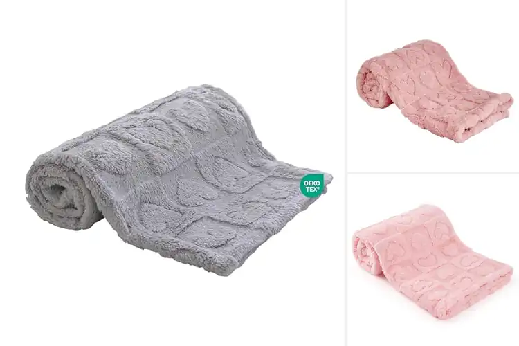 Detailed view of Best Heart Checkered Pattern Baby Blanket